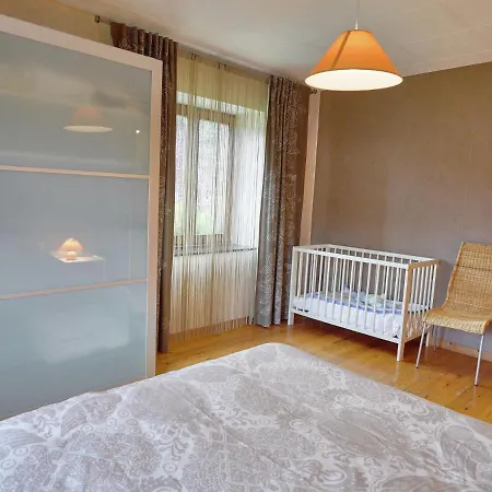 Casa de Férias In Chevron With Garden Terrace Neucy